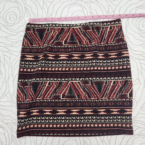 DYNAMITE [S] Bohemian/Tribal Patterned Dynamite Mini Skirt - Picture 6 of 7